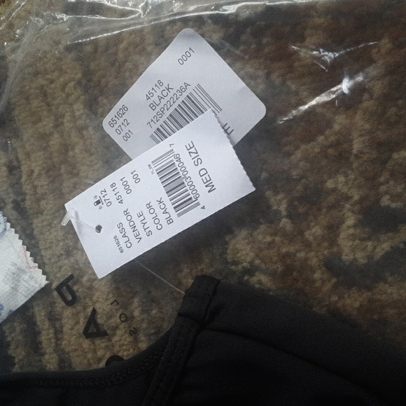 Knotted jumpsuit..FIRM - Picture 14 of 14